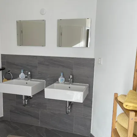 Pardo Bar Гостевой дом Локарно